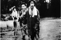 Bác vẫn cùng chúng cháu hành quân